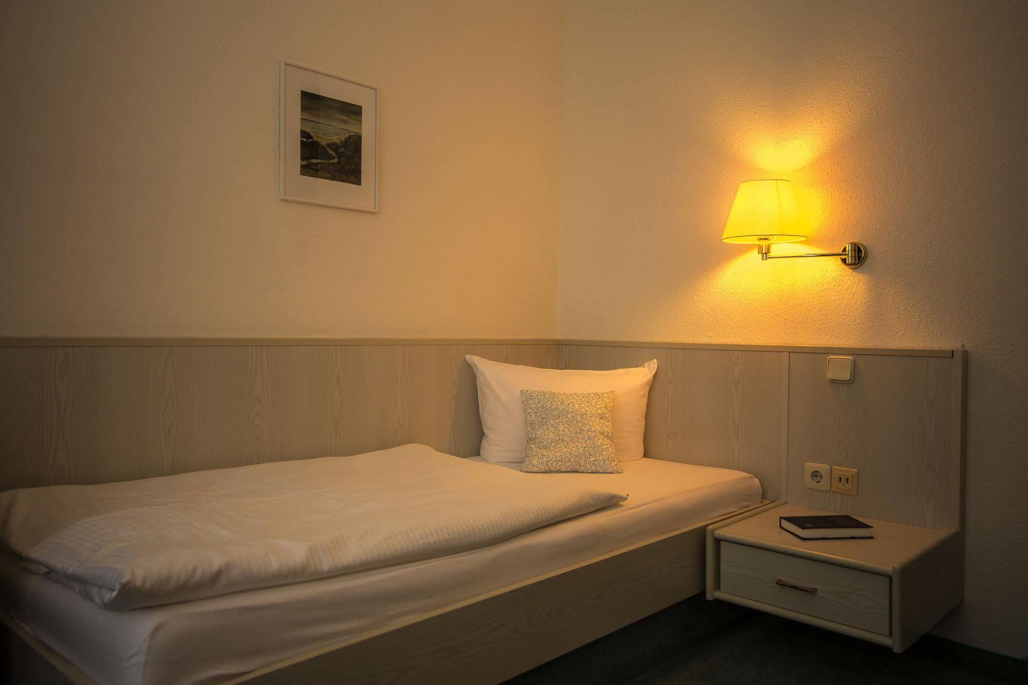 Hotel Weide Satow Exterior photo